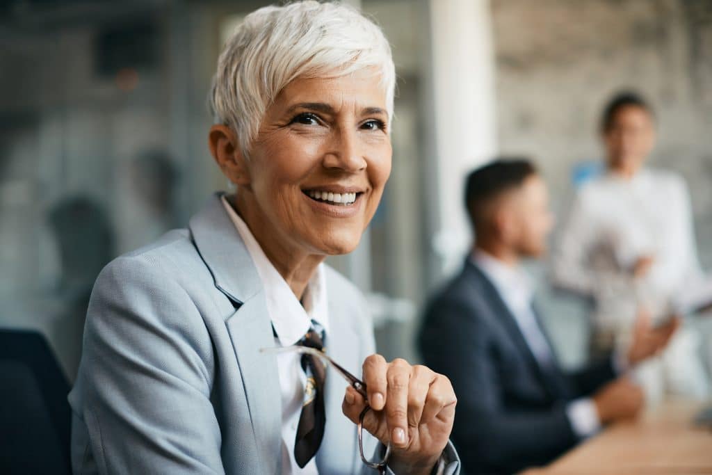 businesswoman-working-at-corporate-customer-service